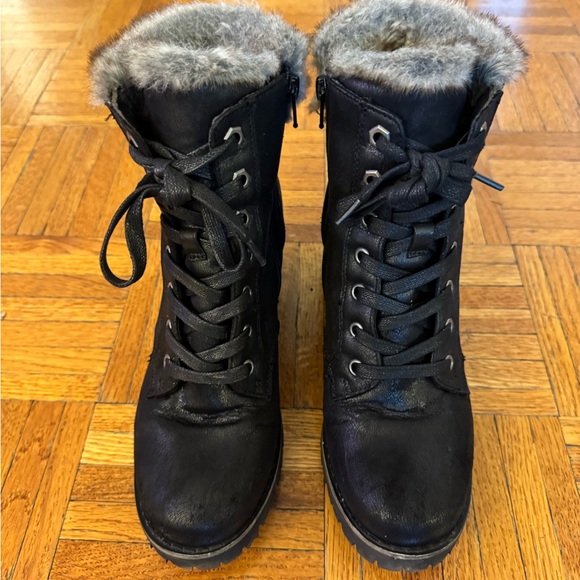 Steve Madden Booties - Picture 2 of 6